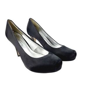 Madden Girl Women's‎ Getta Pumps with Studded Heels - Size 7.5